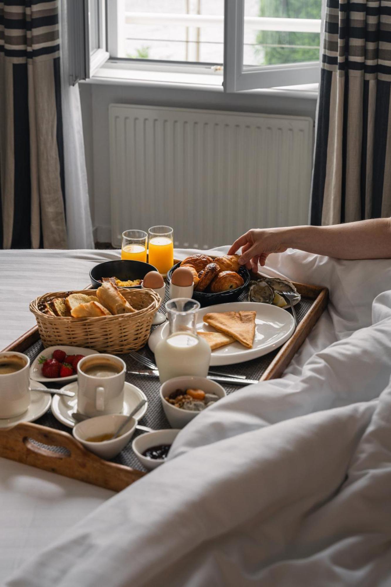 Hotel La Baie Des Anges Spa Marin ลองเดดา ภายนอก รูปภาพ