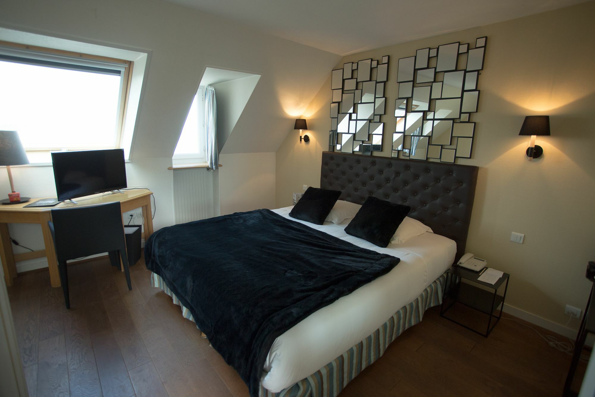 Hotel La Baie Des Anges Spa Marin ลองเดดา ภายนอก รูปภาพ